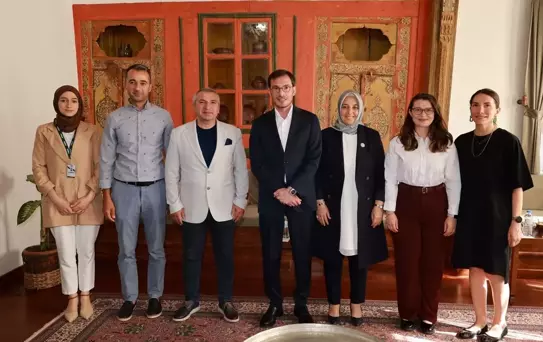 Yeşilay'dan Belediye ve AK Parti'ye Ziyaret