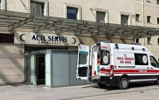 Sakarya'da Yorgun Mermi Polis Memurunu Yaraladı