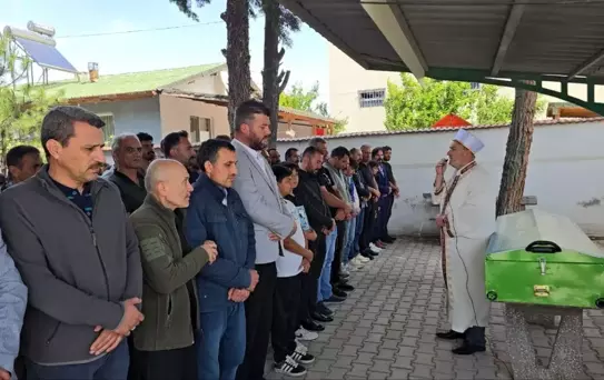 Amasya'da Boğulan Çocuk Son Yolculuğuna Uğurlandı