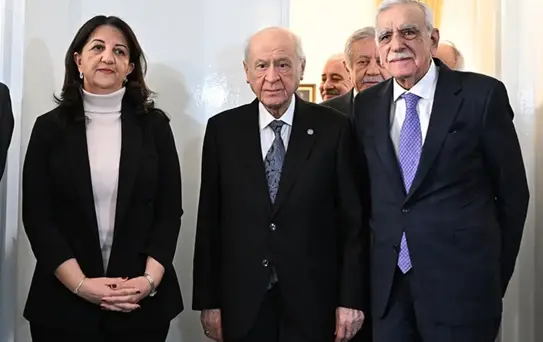 DEM heyeti MHP'yi ziyaret edecek! Görüşmede Bahçeli sürprizi