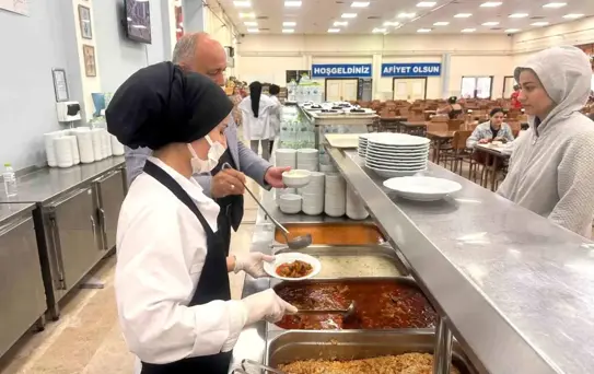 Öğrencilere Keşkek İkramı