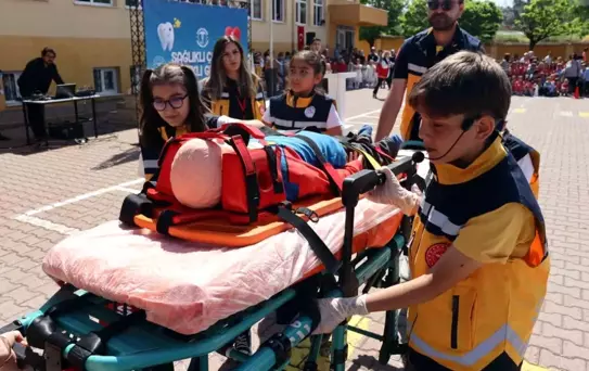 Kayseri'de Öğrencilere Koruyucu Sağlık Eğitimi Verildi
