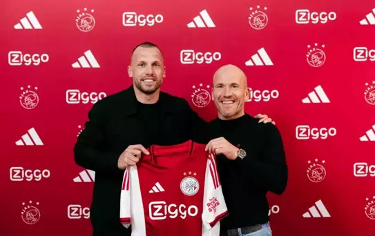 Ajax, Heitinga ile 2 Yıllık Sözleşme İmzaladı