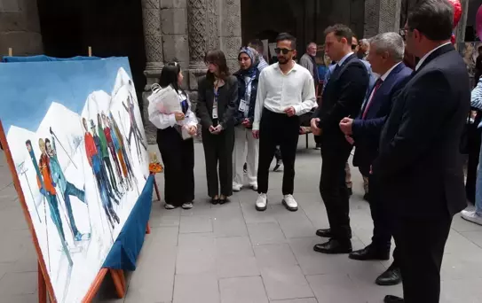Öğrencilerden Palandöken Temalı Sanat Sergisi