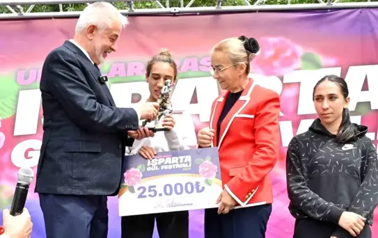 Uluslararası Isparta Gül Festivali'nde Coşkulu Yarışlar