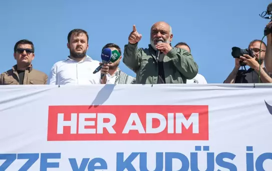 İstanbul'da Filistin'in özgürlüğü için yürüyüş düzenlendi
