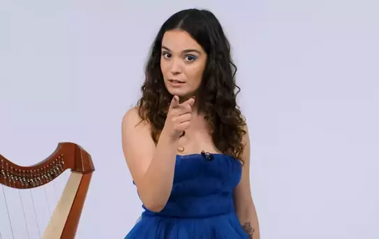 Aslı Bekiroğlu, 9 Saatlik Ameliyat Sonrası 'Yaşıyorum Şükür' Mesajı Verdi