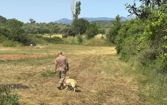 Evinin önünde oynarken kaybolan minik Eylül, 6 saat sonra akrabasının yanında bulundu