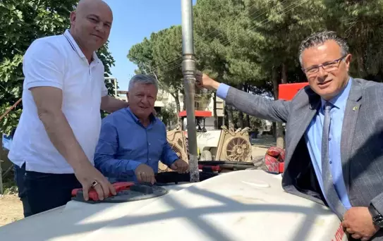 Alaşehir'de Çiftçiler, Ücretsiz Su Dolum İstasyonlarıyla Çifte Bayram Kutluyor