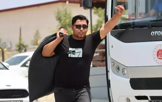 Adana'da tahliyeler başladı: Babamın da çıkmasını istiyorum