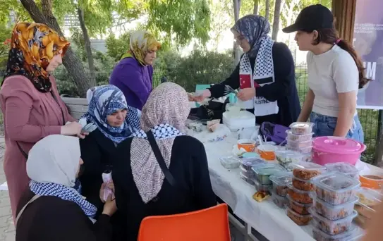 Vanlı Kadınlardan Gazze'ye Destek