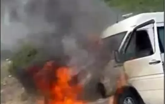 Muğla'da Minibüste Yangın: Yolcular Son Anda Kurtuldu