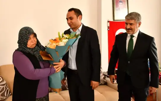 Kaymakam Çağlar Partal'dan şehit ailesine bayram ziyareti