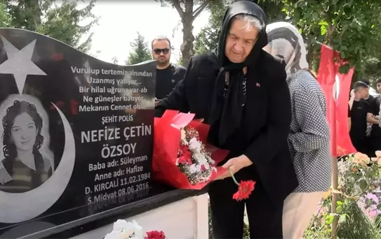 Şehit Polis Memuru Nefize Çetin Özsoy kabri başında dualarla anıldı
