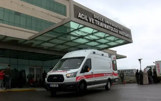 Akrabalar arasında silahlı kavga: Baba öldü, oğlu yaralı