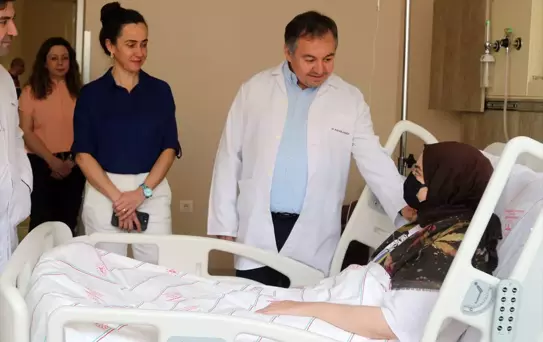 Genç kızın zayıflamak uğruna içtiği bitki çayı, karaciğerini bitirdi