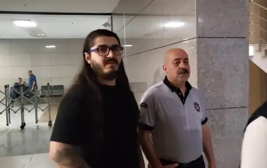 Fenomenler Kumar Teşvikiyle Serbest Bırakıldı