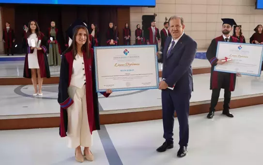 Hasan Kalyoncu Üniversitesi 2025 Mezuniyet Töreni Coşkuyla Gerçekleşti