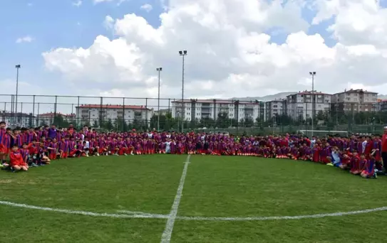 Altınordu Futbol Akademisi'nden Erzurum'da Futbol Şenliği