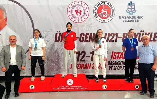 Hümeyra Eraslan'dan Altın Madalya