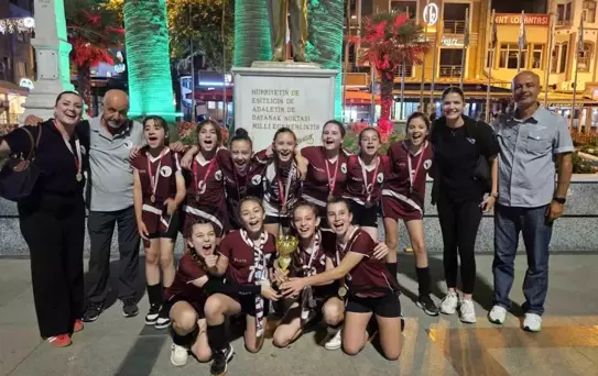 Bandırma'nın minik sultanları Balıkesir şampiyonu oldu