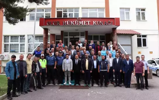 Olur Kaymakamı Kini'ye duygusal veda