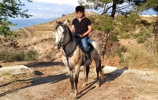 Atlı Kaymakam Vatandaşlarla Buluşuyor