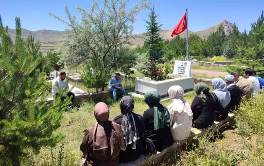 Tercan'da Şehit Bayracı, şehadetinin 7. yıl dönümünde yad edildi
