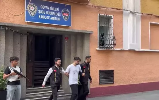 Taksim'de Kovalamaca: 68 Suçtan Aranan Şüpheli Yakalandı