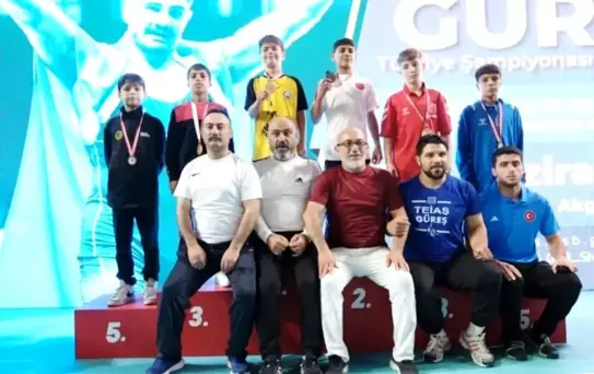 Muhammed Hasan Hüseyin Çelik, Türkiye İkincisi Olup Gümüş Madalya Kazandı