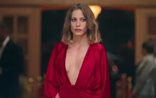 Serenay Sarıkaya ile Mert Demir cephesinde bir kez daha ayrılık rüzgarı