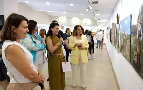 Kadın Sanatçılardan 'Bir Fırça, Bin Duygu' Sergisi