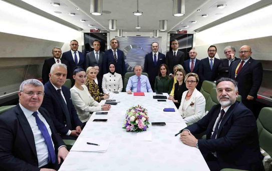 Cumhurbaşkanı Erdoğan: 'Biz F-35'lerden de vazgeçmiş değiliz. Projeye dönüş ile ilgili niyetimizi muhataplarımızla görüşüyoruz'