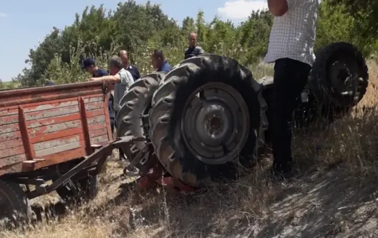 Edirne'de Traktör Devrildi, Sürücü Hayatını Kaybetti