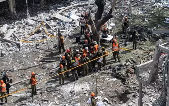 İsrail'in İran'a Yönelik Saldırıları Ekonomisini Sarsıyor