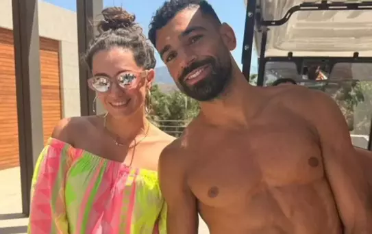 Hande Doğandemir, dünyaca ünlü futbolcu Salah ile fotoğrafını paylaştı