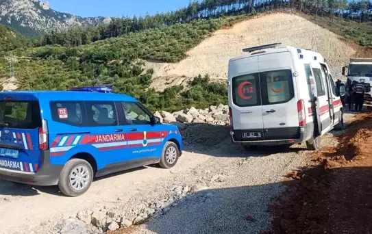 Adana'da Toprak Kayması: 1 İşçi Hayatını Kaybetti