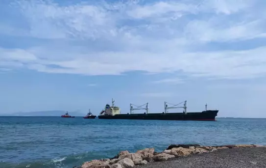 Karaya Oturan Gemi 5. Günde Kurtarıldı