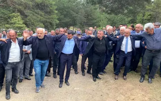 Akdağmadeni'nde Muhtarlar Derneği Şöleni Yoğun İlgiyle Gerçekleşti