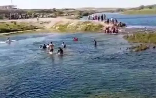 Fırat Nehri'nde Boğulma Tehlikesi