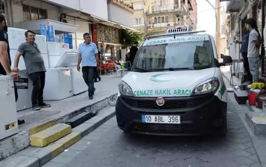 Yaşlı adam, teras katında demirlere asılı halde ölü bulundu