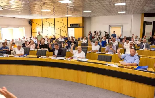 Afyonkarahisar'da Halk Otobüsü Ücretlerine Yüzde 47 Zam Yapıldı