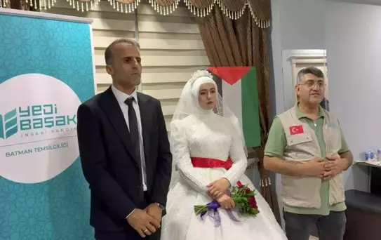 Batmanlı Çiftin Anlamlı Düğün Bağışı