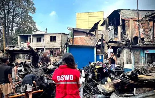 Metro Manila'da Yangın: 1000'den Fazla Evsiz