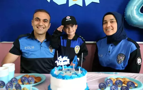 Polisten Doğum Günü Sürprizi