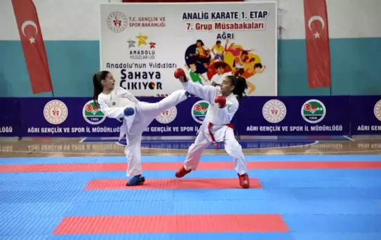 ANALİG Karate Müsabakaları Ağrı'da Tamamlandı