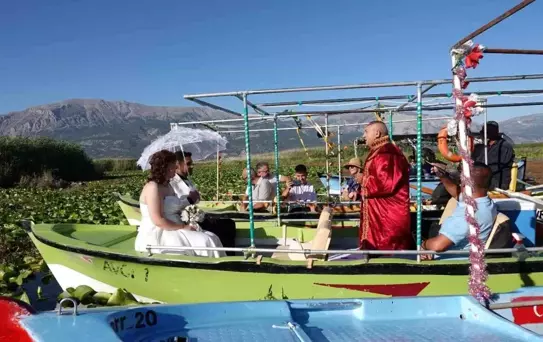 İlk Nikah Teknede Kıyıldı