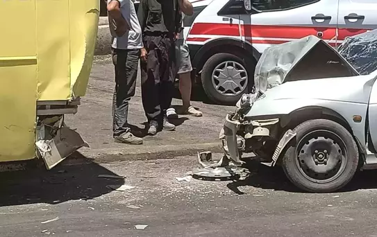 Kahramanmaraş'ta Kaza: 2 Yaralı