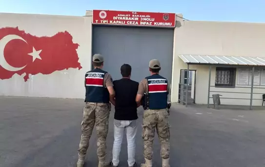 Diyarbakır'da Operasyonda İki Hükümlü Yakalandı