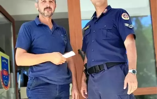 Yangın Söndürürken Bulduğu Parayı Teslim Etti
